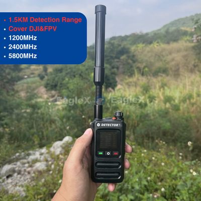 1.5-2KM Détecteur de drones FPV portatif Détection 800 ̇1500 MHz、2400 ̇2485 MHz、5725 ̇5850 MHz